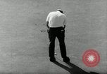 Standbild Roberto De Vicenz gewinnt British Open Golf Tournament Hoylake England, 1967, aus Sekunde 46 historischem Filmmaterial Videoclip 65675029939