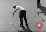 Standbild Roberto De Vicenz gewinnt British Open Golf Tournament Hoylake England, 1967, aus Sekunde 61 historischem Filmmaterial Videoclip 65675029939