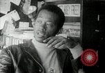 Standbild Bobby Seale Oakland California USA, 1968, aus Sekunde 6 historischem Filmmaterial Videoclip 65675029941