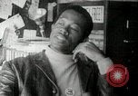 Standbild Bobby Seale Oakland California USA, 1968, aus Sekunde 22 historischem Filmmaterial Videoclip 65675029941