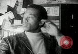 Standbild Bobby Seale Oakland California USA, 1968, aus Sekunde 26 historischem Filmmaterial Videoclip 65675029941