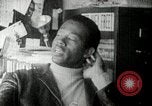 Standbild Bobby Seale Oakland California USA, 1968, aus Sekunde 29 historischem Filmmaterial Videoclip 65675029941