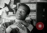 Standbild Bobby Seale Oakland California USA, 1968, aus Sekunde 33 historischem Filmmaterial Videoclip 65675029941