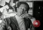 Standbild Bobby Seale Oakland California USA, 1968, aus Sekunde 46 historischem Filmmaterial Videoclip 65675029941