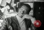Standbild Bobby Seale Oakland California USA, 1968, aus Sekunde 47 historischem Filmmaterial Videoclip 65675029941