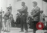Standbild Black Panther Party Oakland California USA, 1968, aus Sekunde 17 historischem Filmmaterial Videoclip 65675029944