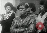 Standbild Black Panther Party Oakland California USA, 1968, aus Sekunde 18 historischem Filmmaterial Videoclip 65675029944