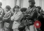 Standbild Black Panther Party Oakland California USA, 1968, aus Sekunde 32 historischem Filmmaterial Videoclip 65675029944