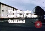 Standbild Oakland Kalifornien Polizei Oakland California USA, 1974, aus Sekunde 21 historischem Filmmaterial Videoclip 65675029948