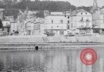 Immagine di prima guerra mondiale ha distrutto il ponte sul fiume Chateau-Thierry Francia, 1918, secondo 9 filmato di repertorio 65675029962