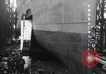 Standbild HMS Suffolk Portsmouth England, 1926, aus Sekunde 22 historischem Filmmaterial Videoclip 65675029968