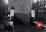 Standbild HMS Suffolk Portsmouth England, 1926, aus Sekunde 27 historischem Filmmaterial Videoclip 65675029968