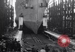 Standbild HMS Suffolk Portsmouth England, 1926, aus Sekunde 34 historischem Filmmaterial Videoclip 65675029968
