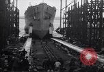 Standbild HMS Suffolk Portsmouth England, 1926, aus Sekunde 44 historischem Filmmaterial Videoclip 65675029968
