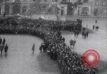 Immagine di Presidente Masaryk dell'arrivo Praga Cecoslovacchia, 1918, secondo 60 filmato di repertorio 65675029976