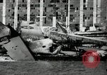 Standbild zerstörte Flugzeuge nach Angriff Pearl Harbor Hawaii USA, 1941, aus Sekunde 14 historischem Filmmaterial Videoclip 65675029980