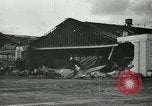 Standbild zerstörte Flugzeuge nach Angriff Pearl Harbor Hawaii USA, 1941, aus Sekunde 29 historischem Filmmaterial Videoclip 65675029980