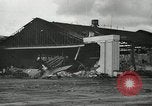 Standbild zerstörte Flugzeuge nach Angriff Pearl Harbor Hawaii USA, 1941, aus Sekunde 32 historischem Filmmaterial Videoclip 65675029980