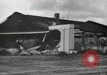 Standbild zerstörte Flugzeuge nach Angriff Pearl Harbor Hawaii USA, 1941, aus Sekunde 33 historischem Filmmaterial Videoclip 65675029980