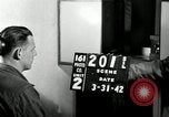 Standbild Fingerprint Detection United States USA, 1942, aus Sekunde 21 historischem Filmmaterial Videoclip 65675029982