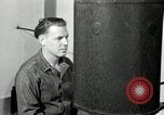 Standbild Fingerprint Detection United States USA, 1942, aus Sekunde 29 historischem Filmmaterial Videoclip 65675029982