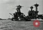 Image Réparations effectuées après l'attaque de Pearl Harbour Pearl Harbor Hawaii USA, 1941, de la seconde 3 séquences d'archives historiques vidéo 65675029994
