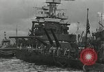 Image Réparations effectuées après l'attaque de Pearl Harbour Pearl Harbor Hawaii USA, 1941, de la seconde 15 séquences d'archives historiques vidéo 65675029994