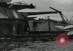 Image Réparations effectuées après l'attaque de Pearl Harbour Pearl Harbor Hawaii USA, 1941, de la seconde 35 séquences d'archives historiques vidéo 65675029994