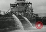 Image Réparations effectuées après l'attaque de Pearl Harbour Pearl Harbor Hawaii USA, 1941, de la seconde 53 séquences d'archives historiques vidéo 65675029994