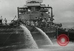 Image Réparations effectuées après l'attaque de Pearl Harbour Pearl Harbor Hawaii USA, 1941, de la seconde 54 séquences d'archives historiques vidéo 65675029994