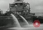 Image Réparations effectuées après l'attaque de Pearl Harbour Pearl Harbor Hawaii USA, 1941, de la seconde 55 séquences d'archives historiques vidéo 65675029994
