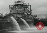Image Réparations effectuées après l'attaque de Pearl Harbour Pearl Harbor Hawaii USA, 1941, de la seconde 56 séquences d'archives historiques vidéo 65675029994