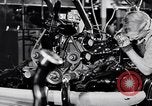 Immagine di Assemblare le parti di ricambio delle automobili Michigan United States USA, 1938, secondo 44 filmato di repertorio 65675029998