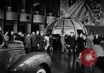Image Centre d'accueil des visiteurs de Ford Rotunda Dearborn Michigan USA, 1938, de la seconde 27 séquences d'archives historiques vidéo 65675030000