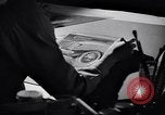 Image conceptions de voitures Ford Dearborn Michigan USA, 1938, de la seconde 14 séquences d'archives historiques vidéo 65675030002