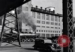 Image déchets de papier Dearborn Michigan USA, 1938, de la seconde 8 séquences d'archives historiques vidéo 65675030011