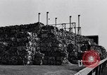 Image déchets de papier Dearborn Michigan USA, 1938, de la seconde 32 séquences d'archives historiques vidéo 65675030011