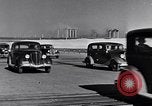 Image wagons de service alimentaire Dearborn Michigan USA, 1946, de la seconde 32 séquences d'archives historiques vidéo 65675030014