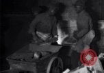 Standbild Ford Model T-Werk in Aktion United States USA, 1923, aus Sekunde 4 historischem Filmmaterial Videoclip 65675030024
