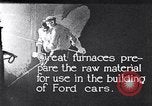 Standbild Ford Model T-Werk in Aktion United States USA, 1923, aus Sekunde 7 historischem Filmmaterial Videoclip 65675030024