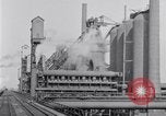 Standbild Ford Model T-Werk in Aktion United States USA, 1923, aus Sekunde 13 historischem Filmmaterial Videoclip 65675030024