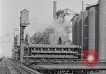 Standbild Ford Model T-Werk in Aktion United States USA, 1923, aus Sekunde 15 historischem Filmmaterial Videoclip 65675030024