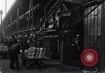 Standbild Ford Model T-Werk in Aktion United States USA, 1923, aus Sekunde 50 historischem Filmmaterial Videoclip 65675030024
