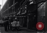 Standbild Ford Model T-Werk in Aktion United States USA, 1923, aus Sekunde 53 historischem Filmmaterial Videoclip 65675030024