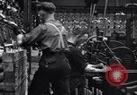 Standbild Montagelinie United States USA, 1923, aus Sekunde 8 historischem Filmmaterial Videoclip 65675030025