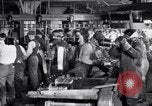 Standbild Montagelinie United States USA, 1923, aus Sekunde 57 historischem Filmmaterial Videoclip 65675030025