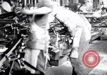 Image Ligne de montage finale Ford modèle T United States USA, 1923, de la seconde 4 séquences d'archives historiques vidéo 65675030027