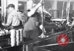 Image Ligne de montage finale Ford modèle T United States USA, 1923, de la seconde 12 séquences d'archives historiques vidéo 65675030027