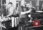 Image Ligne de montage finale Ford modèle T United States USA, 1923, de la seconde 13 séquences d'archives historiques vidéo 65675030027