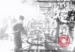 Image Ligne de montage finale Ford modèle T United States USA, 1923, de la seconde 29 séquences d'archives historiques vidéo 65675030027